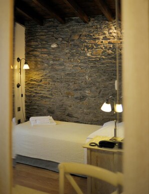 Premium bedding, down duvets, in-room safe, desk - Hotel Marelia (Polygyros)