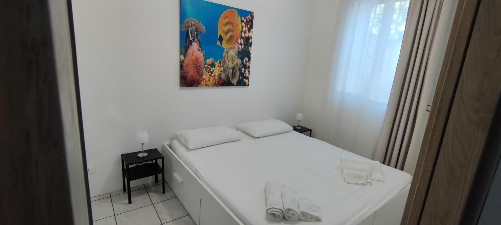 3 chambres, fer et planche à repasser, Wi-Fi, draps fournis