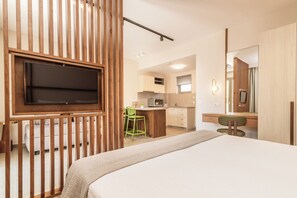 Junior Suite Apartment | 记忆海绵床垫、办公桌、隔音、熨斗/熨衣板