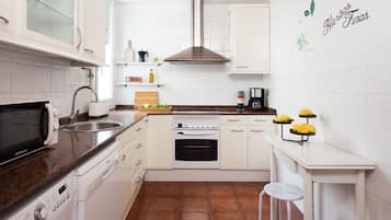 Microwave, oven, dishwasher