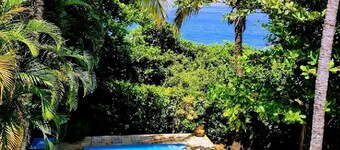 House "on the sand" in Toque-Toque peq. Private gate to the beach. Seafront.