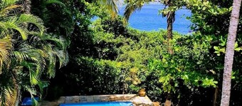 House "on the sand" in Toque-Toque peq. Private gate to the beach. Seafront.