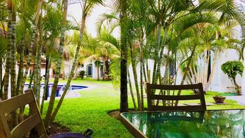 Villa, 4 habitaciones, balcón, vista al jardín | Jardín
