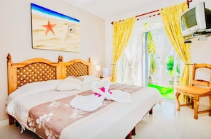 Villa, 4 Bedrooms, Balcony, Garden View | 4 bilik tidur 