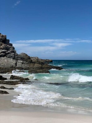 Beach nearby, sun-loungers, beach towels