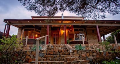 Ocean View Retreat - Discounted Long Stays!