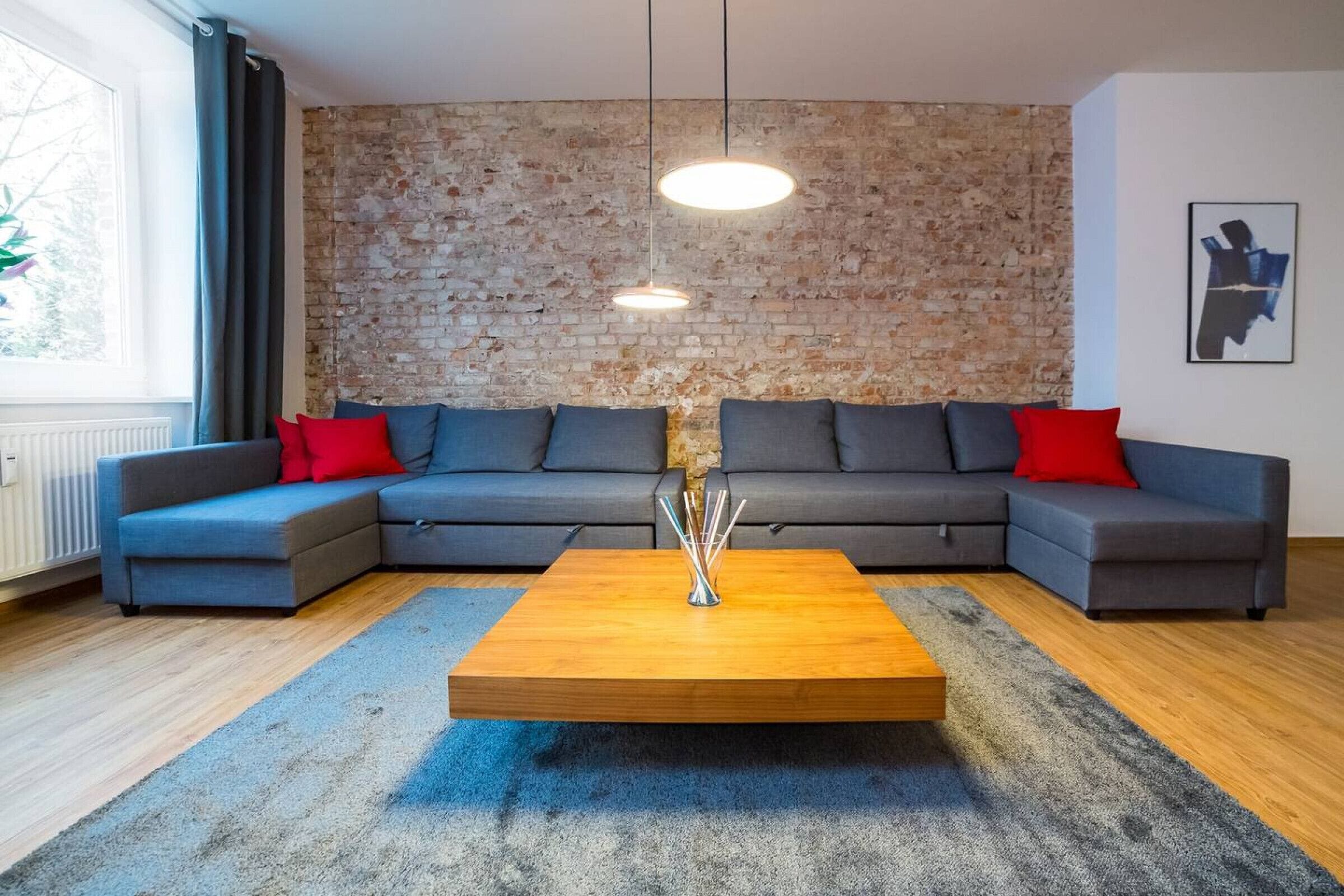 140SQM 4-BEDROOM INTERIOR-DESIGNED APARTMENT BY BENSIMON