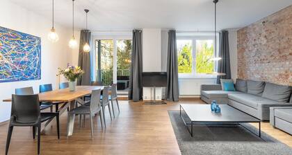 140SQM 4-BEDROOM INTERIOR-DESIGNED APARTMENT BY BENSIMON