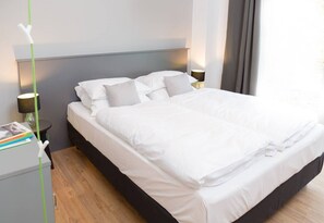 3 quartos, cofres nos quartos, ferros/tábuas de passar roupa