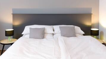 5 Schlafzimmer, Bügeleisen/Bügelbrett, Reisekinderbett, WLAN