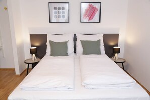 1 bedroom, in-room safe, iron/ironing board, travel cot