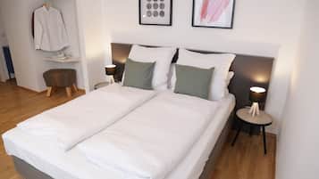 1 Schlafzimmer, Zimmersafe, Bügeleisen/Bügelbrett, Reisekinderbett