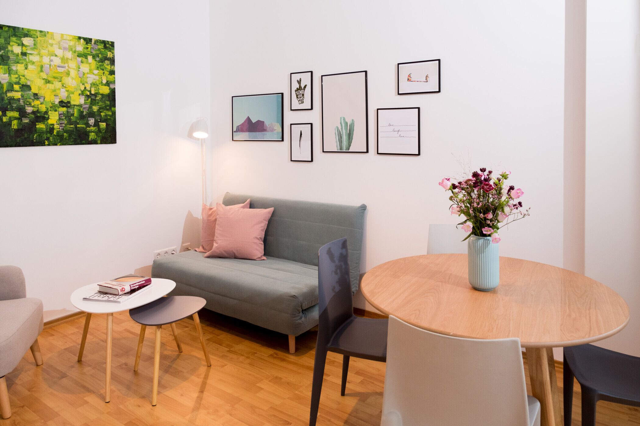 Great and modern apartment with balcony in a perfect location (2)