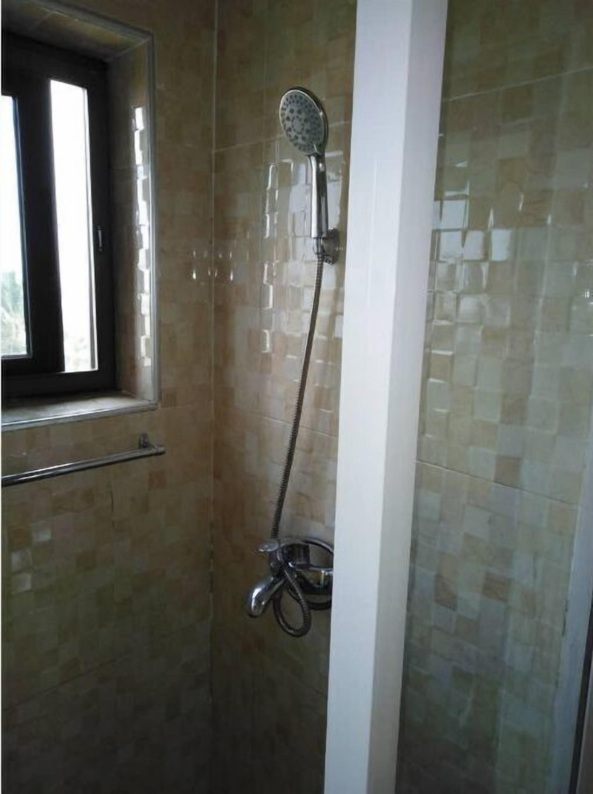 Hair dryer, towels