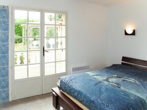 3 Schlafzimmer, Bügeleisen/Bügelbrett, Reisekinderbett, kostenloses WLAN