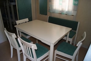 Restauration dans la chambre