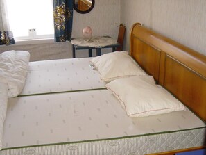 7 bedrooms, individually furnished - 15 Person Holiday Home in Flatanger (Flatanger)