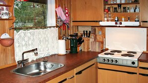 House | Private kitchen - Quaint Holiday Home in Aakirkeby near Beach (Akirkeby)