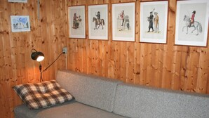 House | 3 bedrooms - Quaint Holiday Home in Aakirkeby near Beach (Akirkeby)