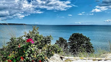 House | Water view
