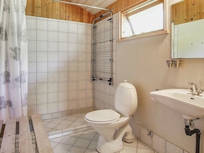 Bathroom - Secluded Holiday Home In Jutland near Beach (Nykobing Mors)