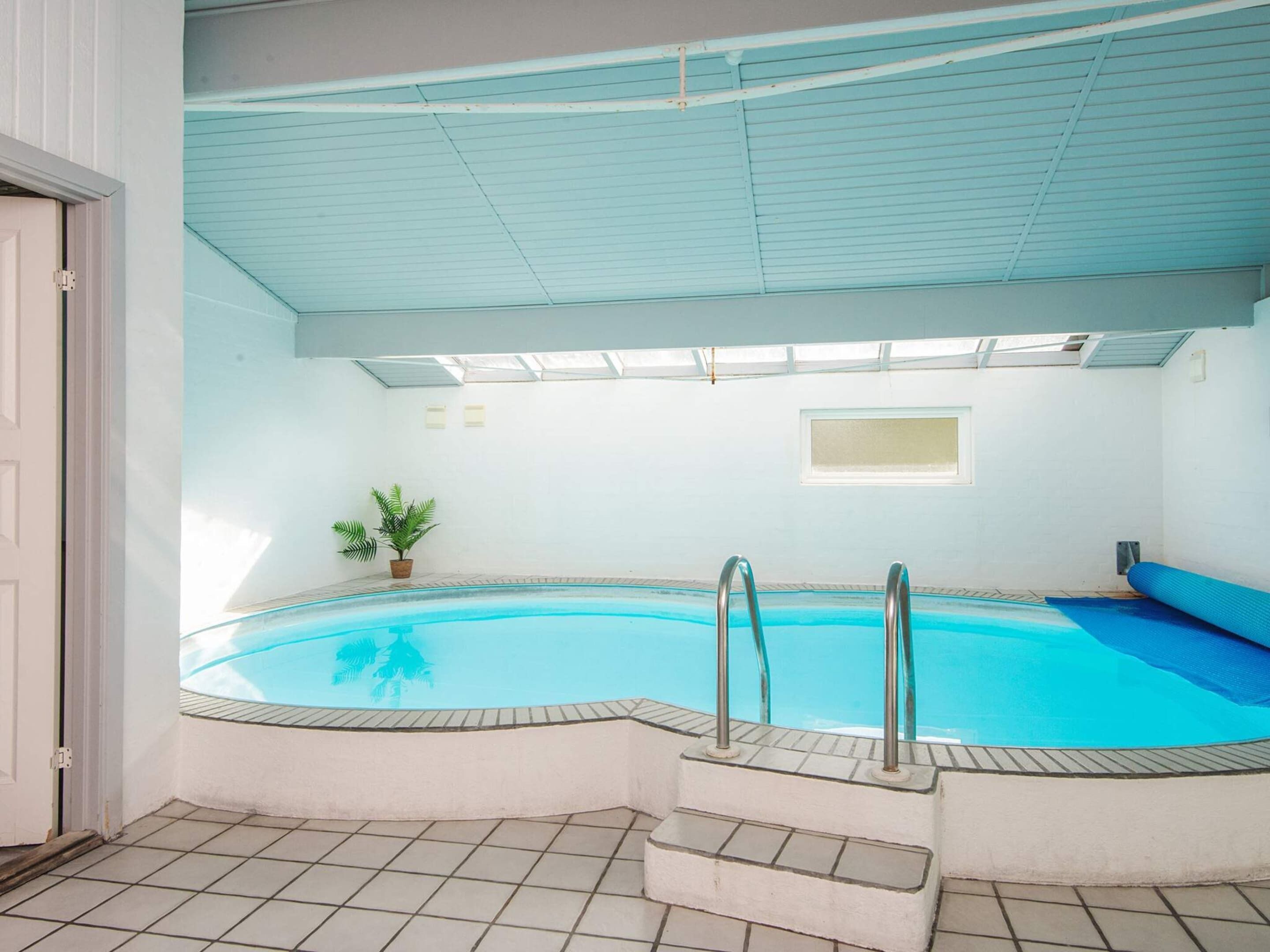 House | Pool | Indoor pool, outdoor pool