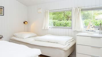 House | 3 bedrooms, individually furnished