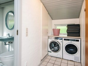 Interior - 8 Person Holiday Home in Orsted-by Traum (Ørsted)