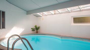 Ferienhaus | Pool | Innenpool, Außenpool