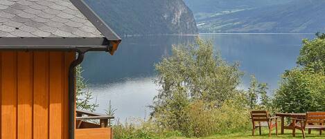 House | Outdoor dining