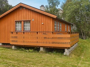 House | Exterior - Holiday Home in Utvik (Stryn)