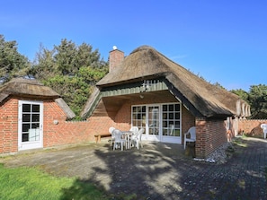 House | Exterior - 8 Person Holiday Home in Lokken (Lokken)
