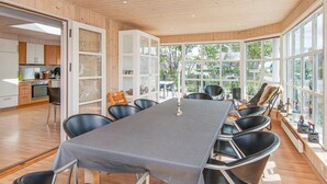 Dining - Modern Holiday Home in Fredericia With Sauna (Borkop)