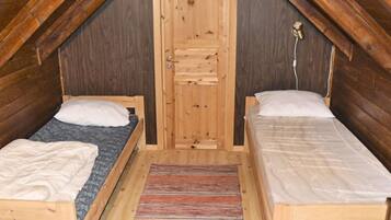 3 bedrooms, individually furnished