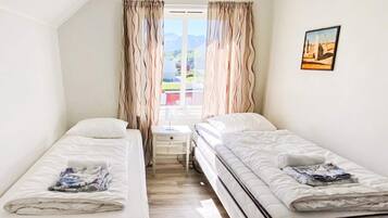 House | 5 bedrooms, individually furnished