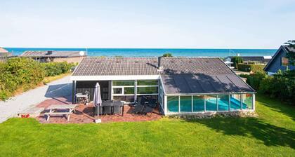 10 Person Holiday Home in Allingabro-by Traum