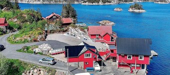 6 Person Holiday Home in Rubbestadneset