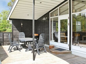 Balcony - Pretty Holiday Home in Hurup With Barbecue (Hurup Thy)