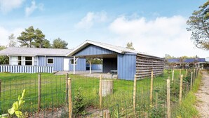 Exterior - Fabulous Holiday Home in Hals With Whirlpool (Hals)