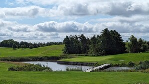 House | Golf