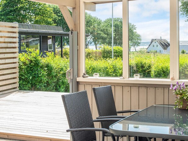 Maison | Vue sur lâeau