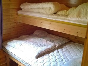 House | 2 bedrooms - 6 Person Holiday Home in Engavagen (Meloy)