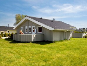 House | Bahagian luar
