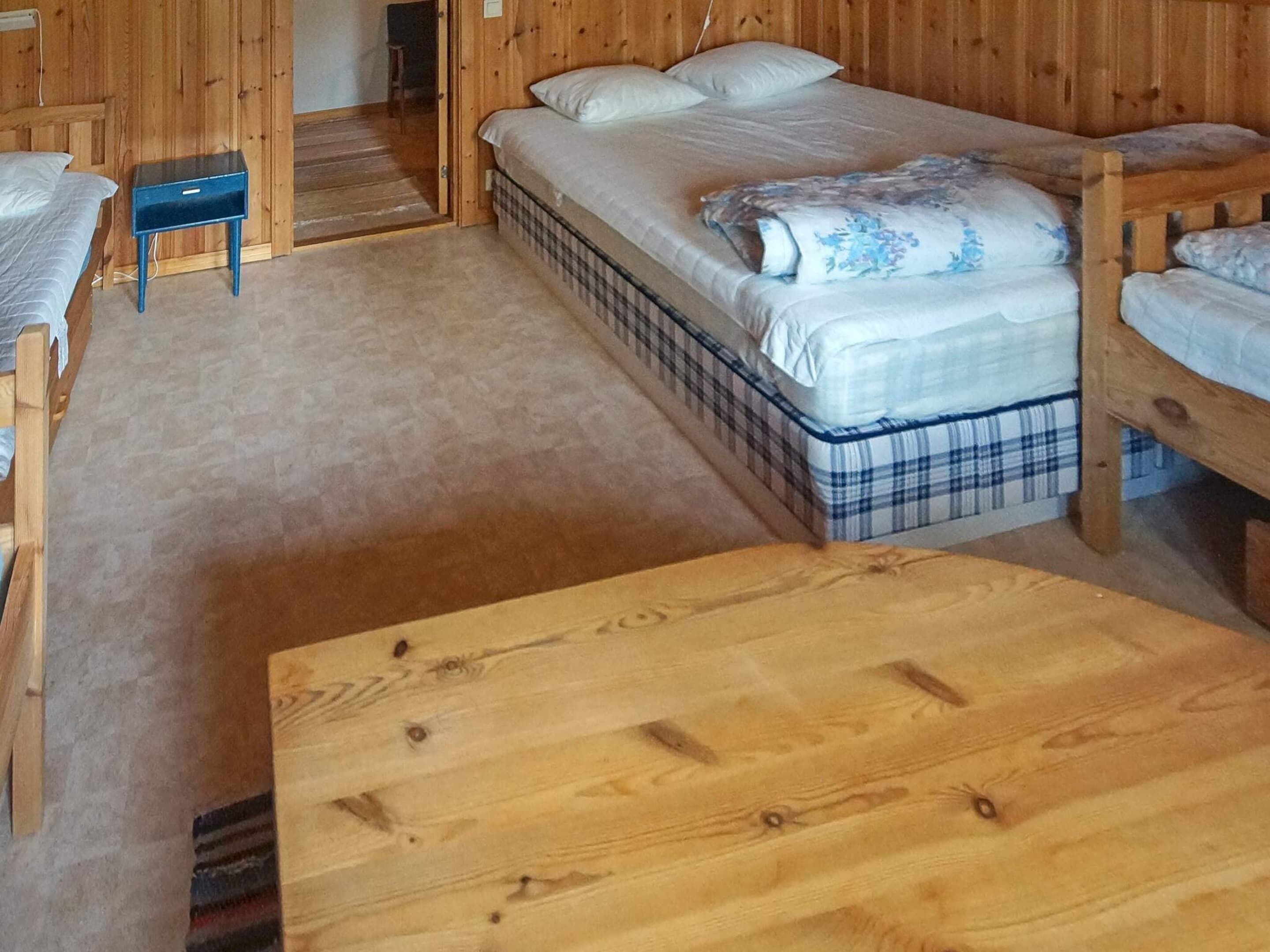 House | 2 bedrooms, bed sheets