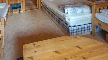House | 2 bedrooms, bed sheets