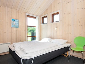 4 bedrooms