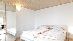 House | 3 bedrooms - 6 Person Holiday Home in Praesto (Praesto)