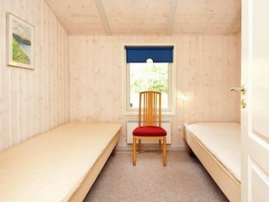 3 bedrooms, cots/infant beds