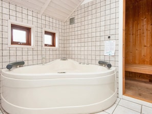 Ferienhaus | Badezimmer