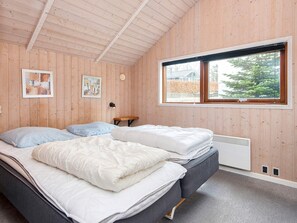 4 bedrooms